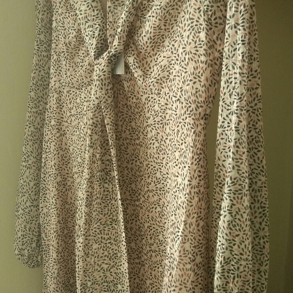 Rose smoke BCBG, long-sleeve print 👗 - Picture 2 of 5